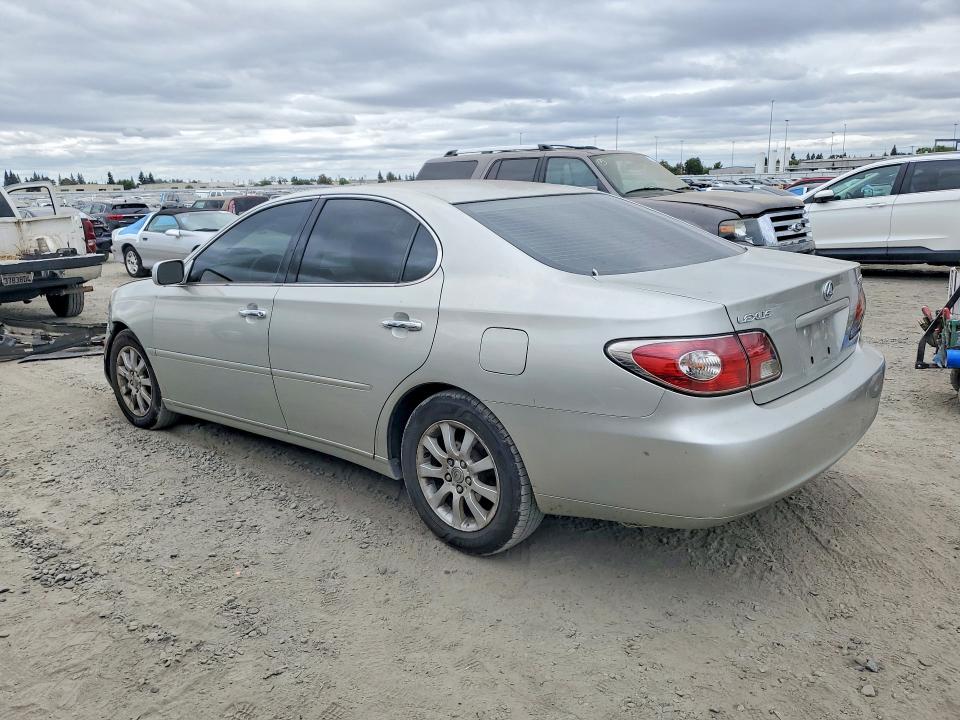 Foto 2 de la subasta – 2003 LEXUS ES con VIN JTHBF30G736020431