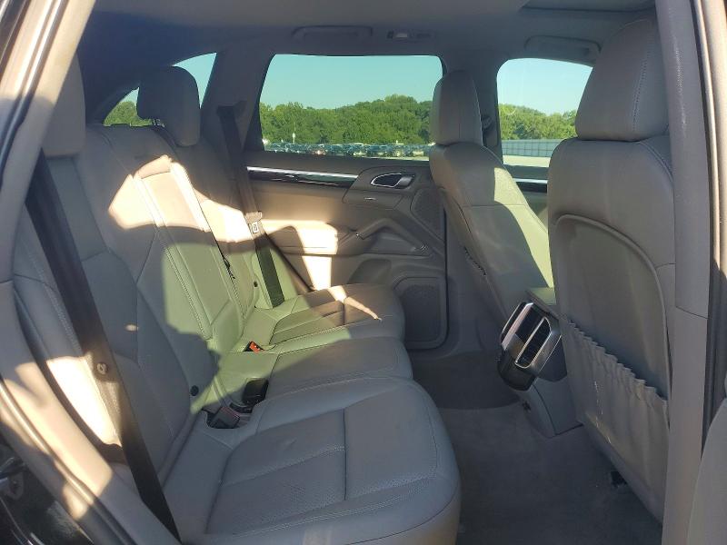 Photo 11 from auction – 2011 PORSCHE CAYENNE with VIN WP1AA2A22BLA00904