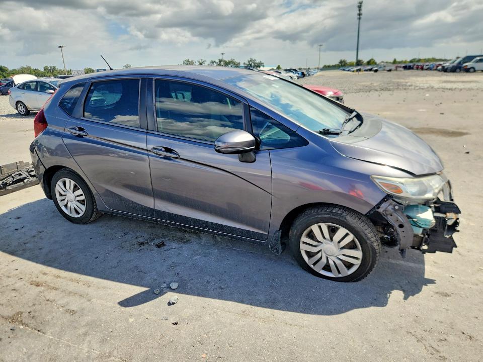 Снимка 4 от търг – 2015 HONDA FIT с VIN 3HGGK5H57FM708534