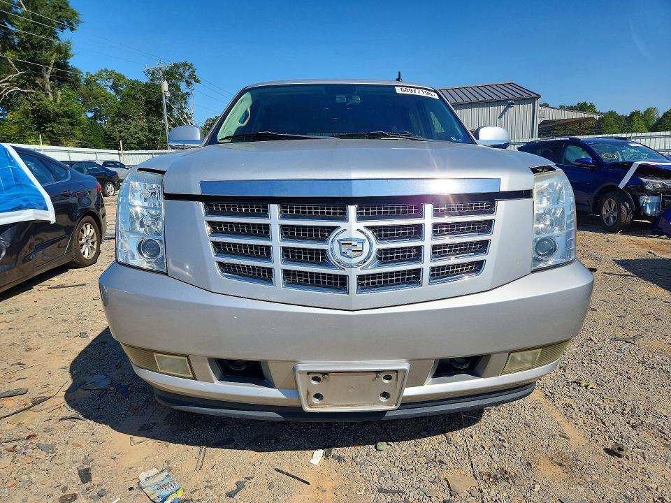 Photo 5 from auction – 2011 CADILLAC ESCALADE with VIN 1GYS4HEF5BR139249