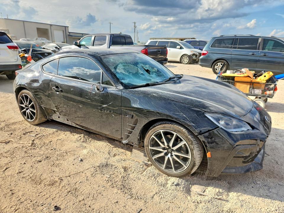 صورة رقم 4 من المزاد - 2023 TOYOTA GR86 مع VIN JF1ZNBC10P8761301