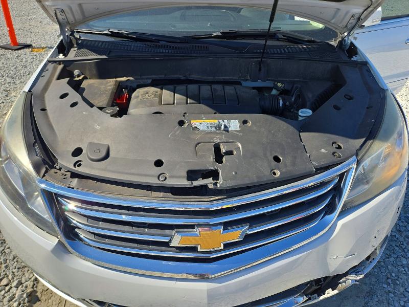 Photo 12 from auction – 2017 CHEVROLET TRAVERSE with VIN 1GNKRJKD8HJ126785
