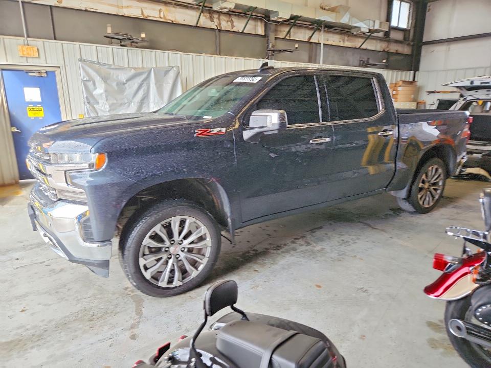 CHEVROLET SILVERADO 2019 with VIN 1GCUYGED8KZ238210 - Photo from auction