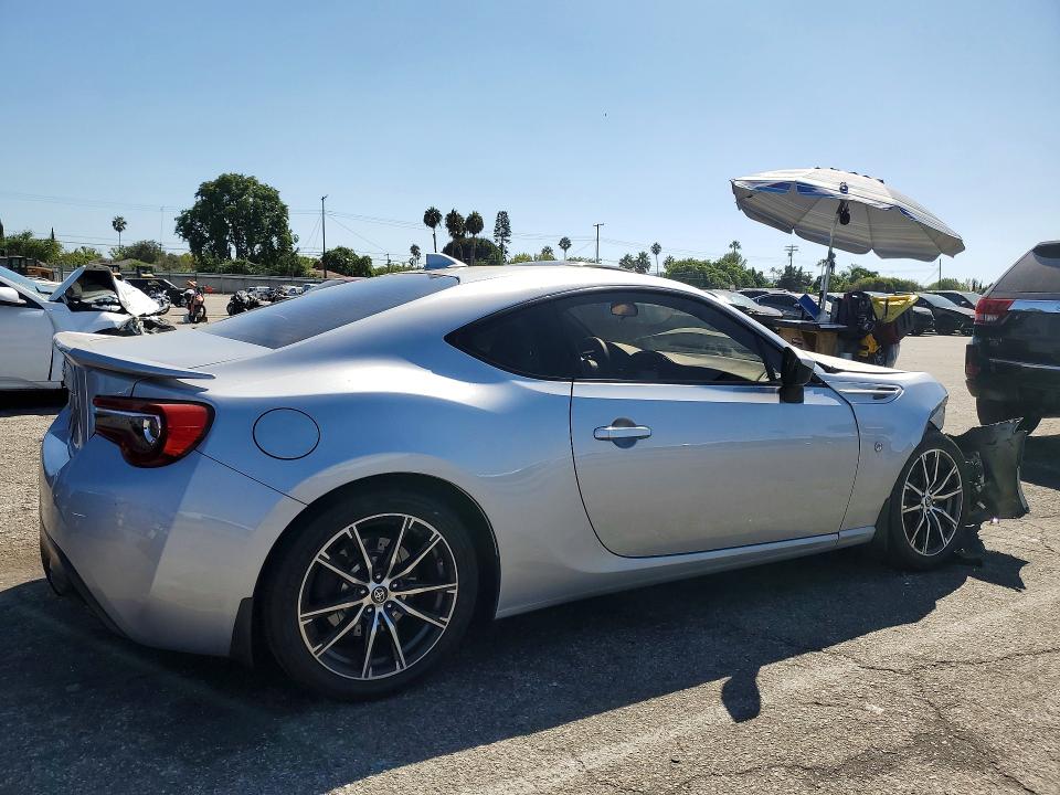 Photo 3 from auction – 2017 TOYOTA 86 with VIN JF1ZNAA15H8705188