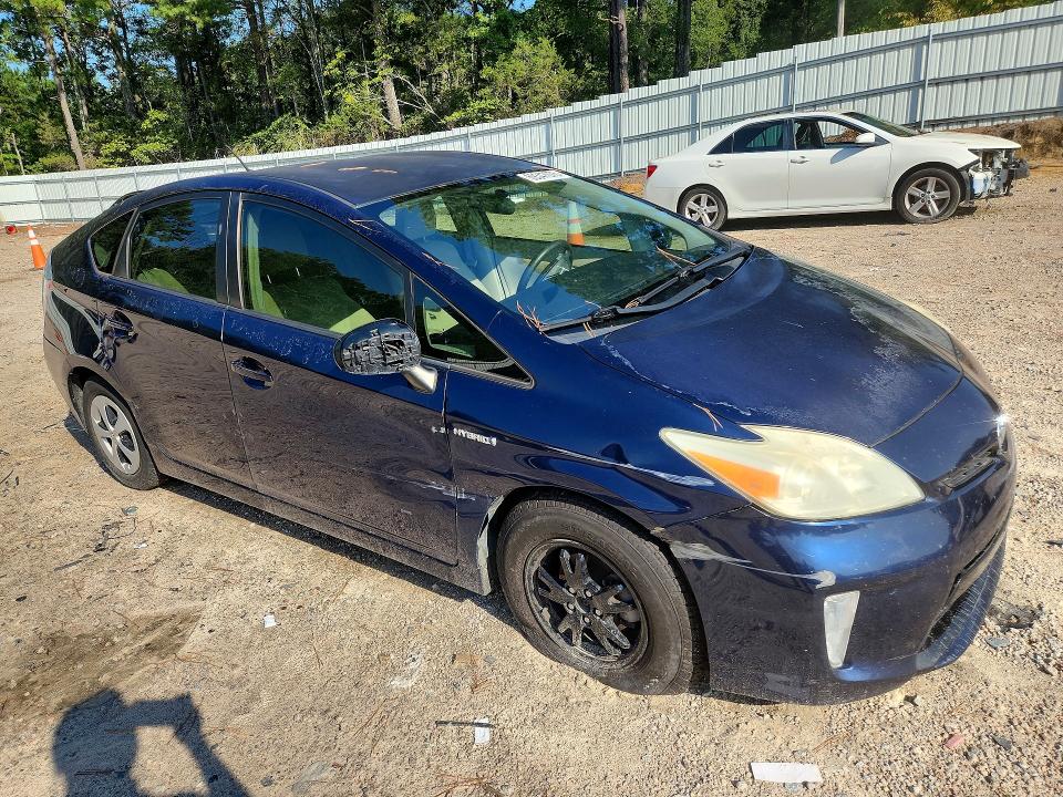 Photo 4 from auction – 2013 TOYOTA PRIUS with VIN JTDKN3DU4D1731457