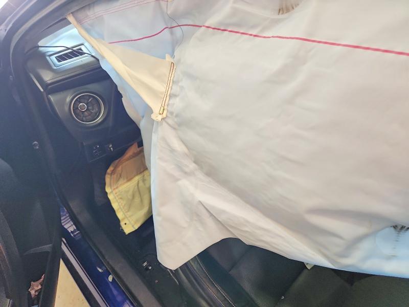 Zdjęcie 8 z aukcji – 2018 TOYOTA COROLLA z VIN 5YFBURHE6JP834198