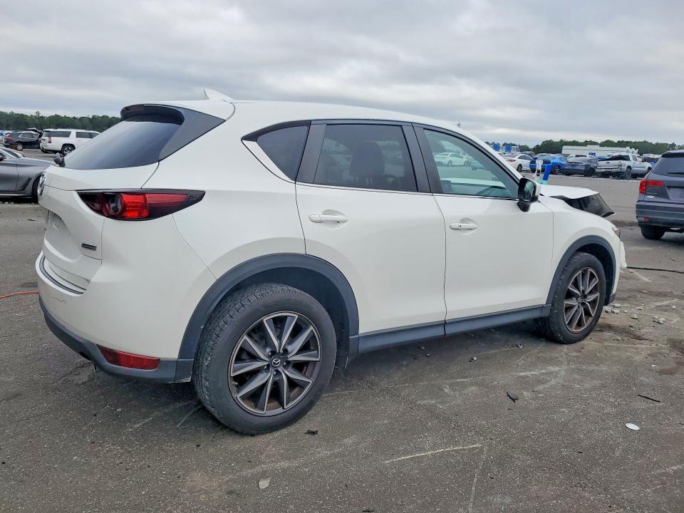 Фото 3 с аукциона – 2018 MAZDA CX-5 с VIN JM3KFACM4J0306221