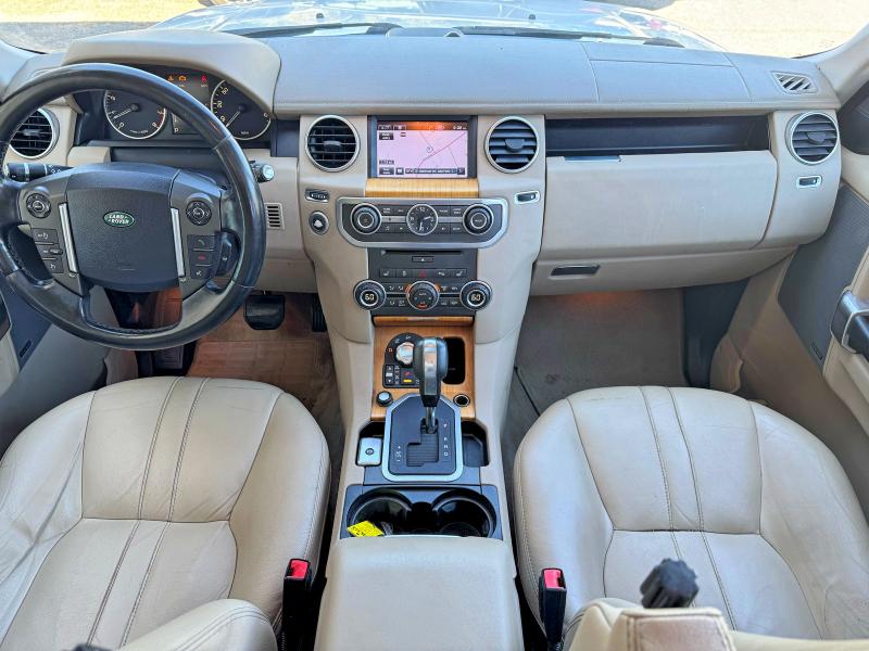 Photo 9 from auction – 2012 LAND ROVER LR4 with VIN SALAG2D40CA650821