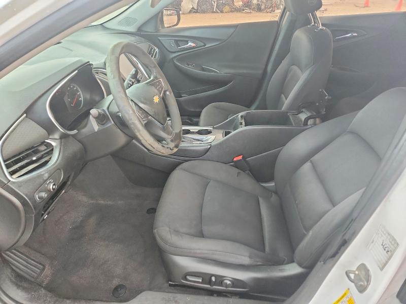 Photo 7 from auction – 2018 CHEVROLET MALIBU with VIN 1G1ZD5ST9JF209390