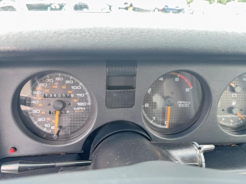 Photo 8 from auction – 1990 PONTIAC FIREBIRD with VIN 1G2FW23F6LL218262
