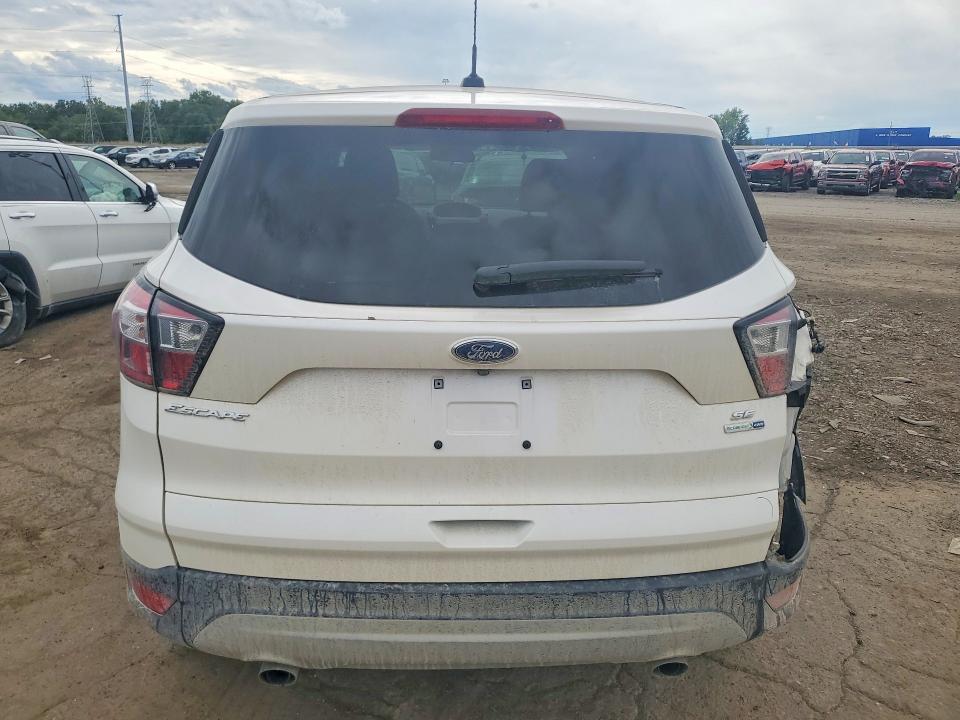 Photo 6 from auction – 2017 FORD ESCAPE with VIN 1FMCU9GD1HUD03416