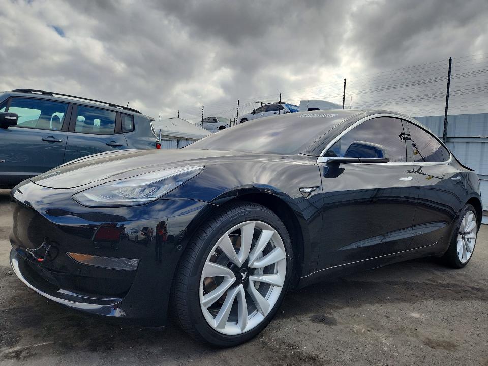 TESLA MODEL 3 2019 with VIN 5YJ3E1EB2KF194078 - Photo from auction