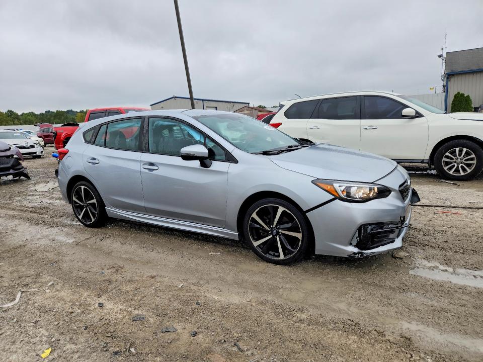 Снимка 4 от търг – 2021 SUBARU IMPREZA с VIN 4S3GTAL69M3707971