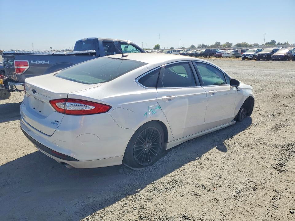 Снимка 3 от търг – 2014 FORD FUSION с VIN 3FA6P0HD7ER283880