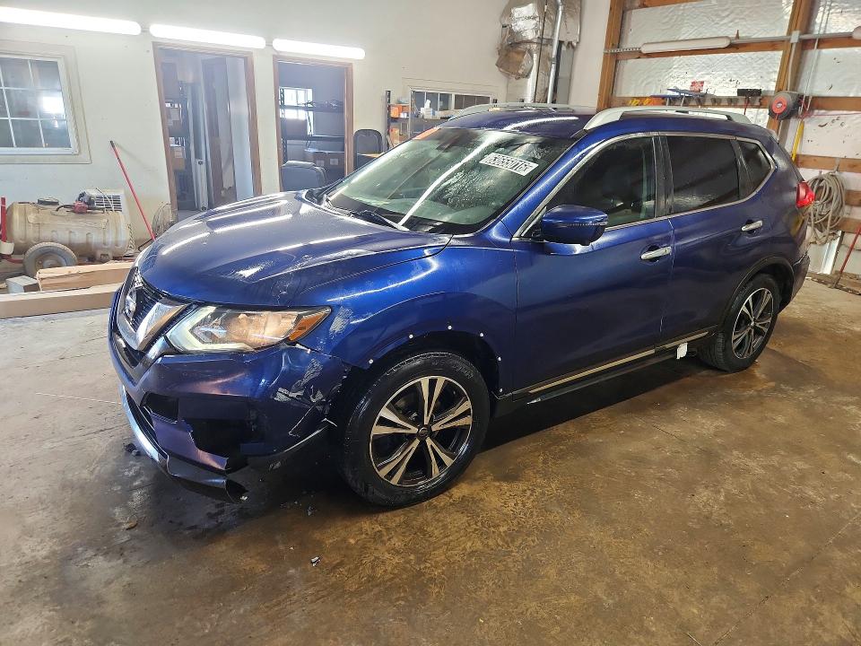 NISSAN ROGUE 2017 with VIN 5N1AT2MT4HC770221 - Photo from auction