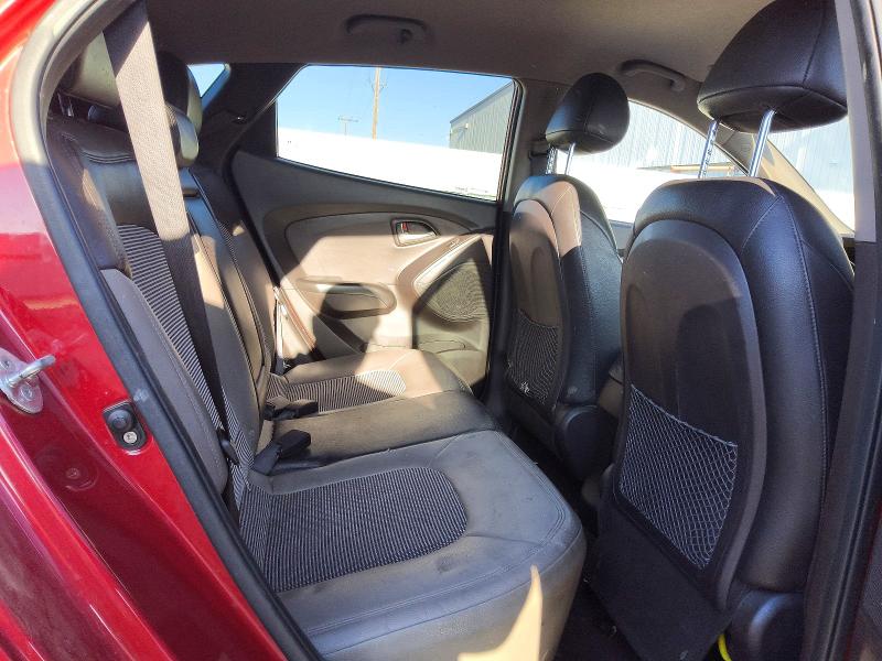 Photo 11 from auction – 2011 HYUNDAI TUCSON with VIN KM8JU3AC6BU212024