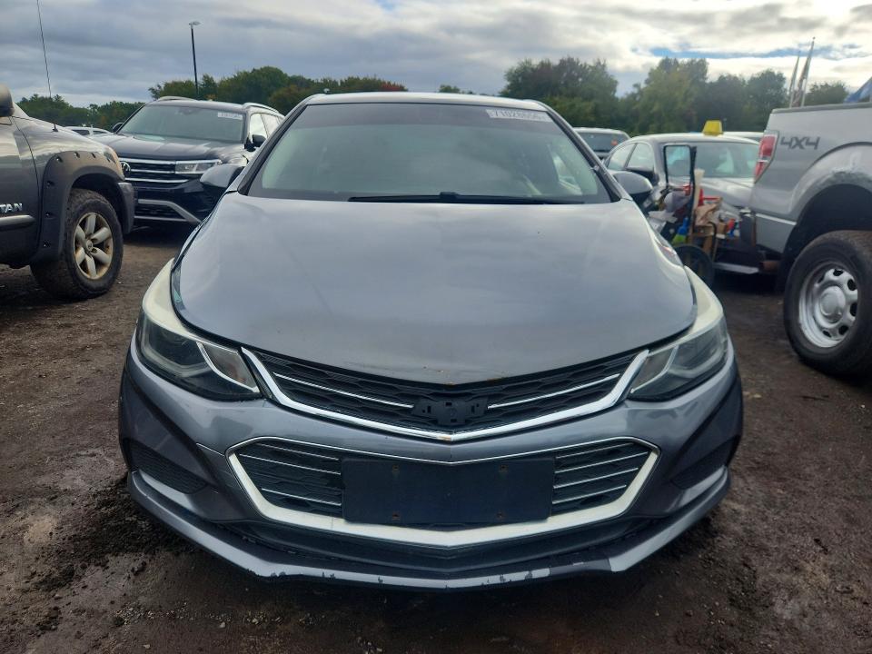 Photo 5 from auction – 2018 CHEVROLET CRUZE with VIN 1G1BE5SM1J7128370