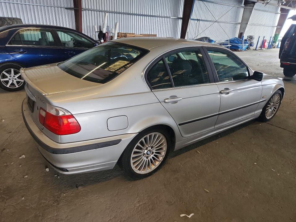 Photo 3 from auction – 2001 BMW 330 with VIN WBAAV53411FK46908