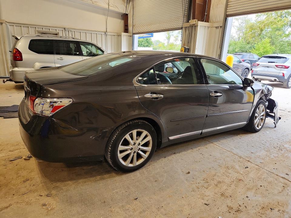 Photo 3 from auction – 2010 LEXUS ES with VIN JTHBK1EG1A2364219