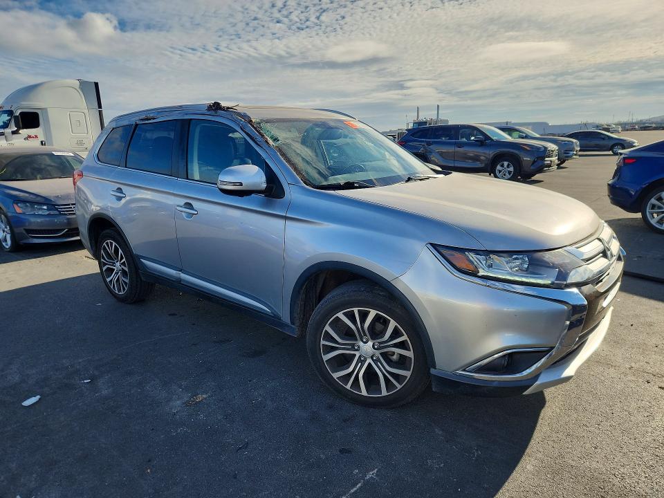 Photo 4 from auction – 2018 MITSUBISHI OUTLANDER with VIN JA4AD3A32JJ005371
