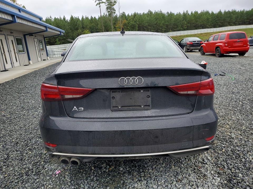 صورة رقم 6 من المزاد - 2018 AUDI A3 مع VIN WAUAUGFF4J1071899