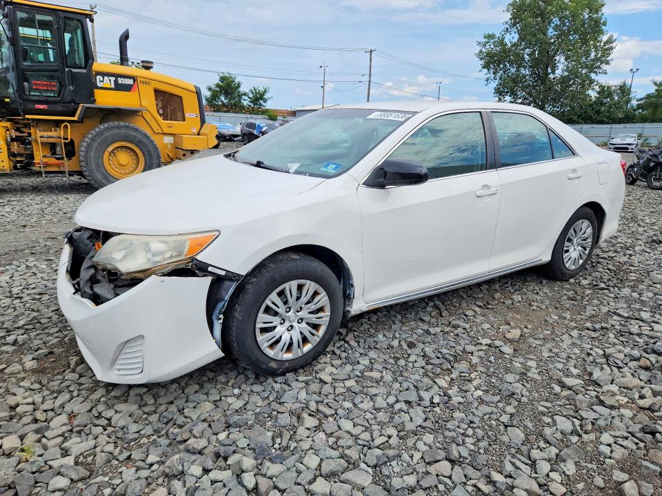 Photo 1 from auction – 2014 TOYOTA CAMRY with VIN 4T4BF1FK5ER403091