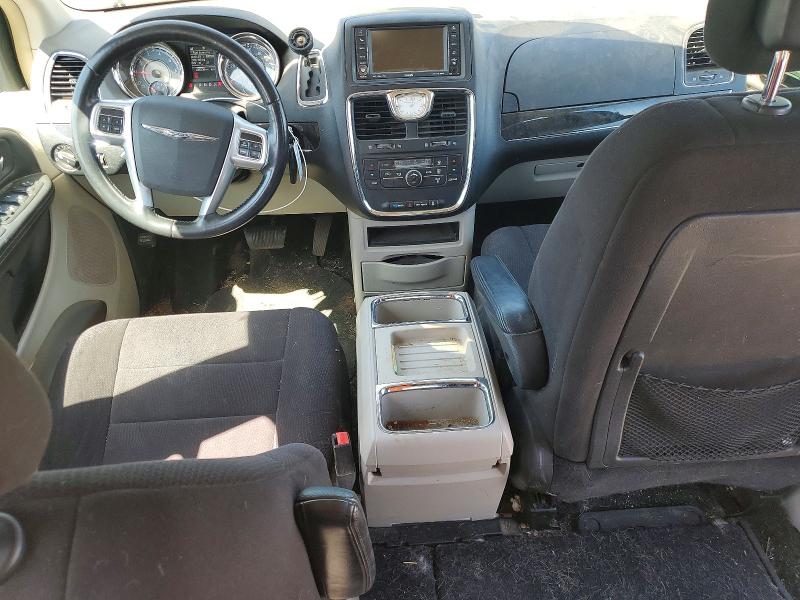 Photo 8 from auction – 2011 CHRYSLER TOWN & COUNTRY with VIN 2A4RR5DG2BR611359