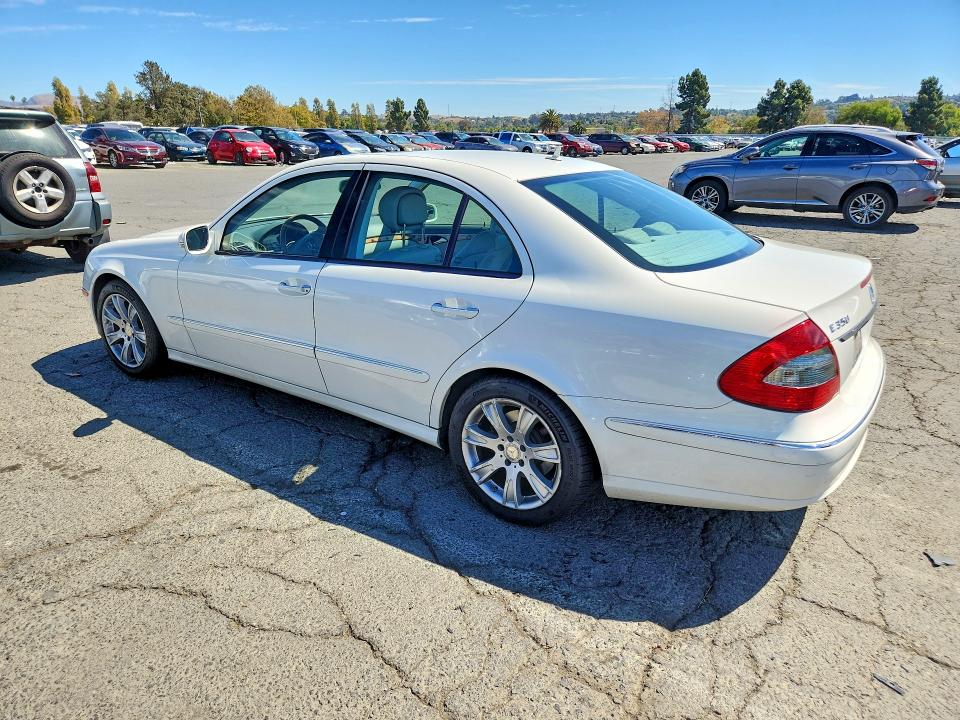 Photo 2 from auction – 2009 MERCEDES-BENZ E with VIN WDBUF56X39B368397