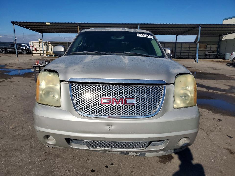 Photo 5 from auction – 2007 GMC YUKON with VIN 1GKFC13067R196703
