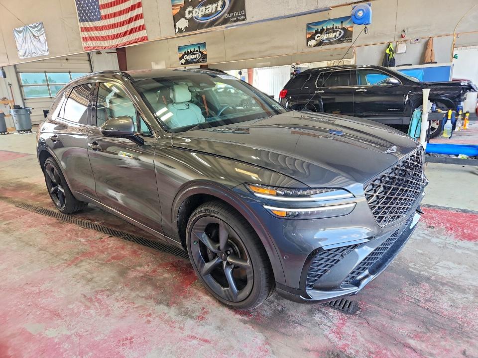 Photo 4 from auction – 2026 GENESIS GV70 with VIN KMUMEDTC6TU257352