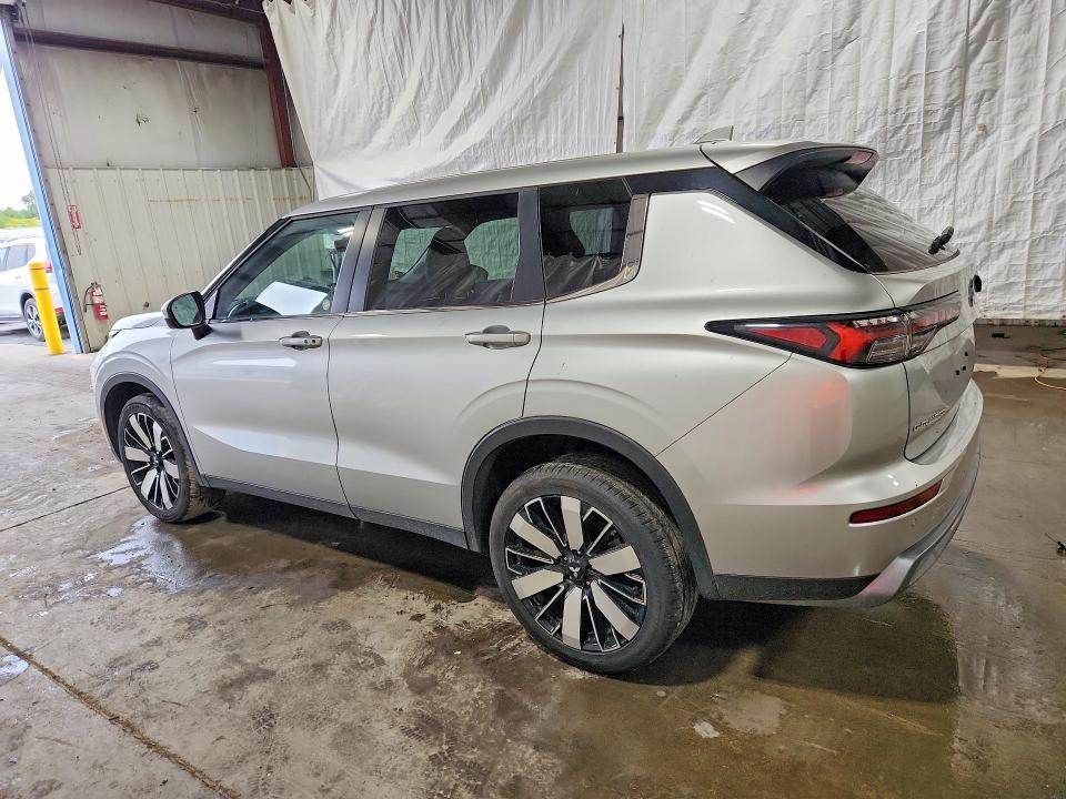 Photo 2 from auction – 2025 MITSUBISHI OUTLANDER with VIN JA4J4VA86SZ057919