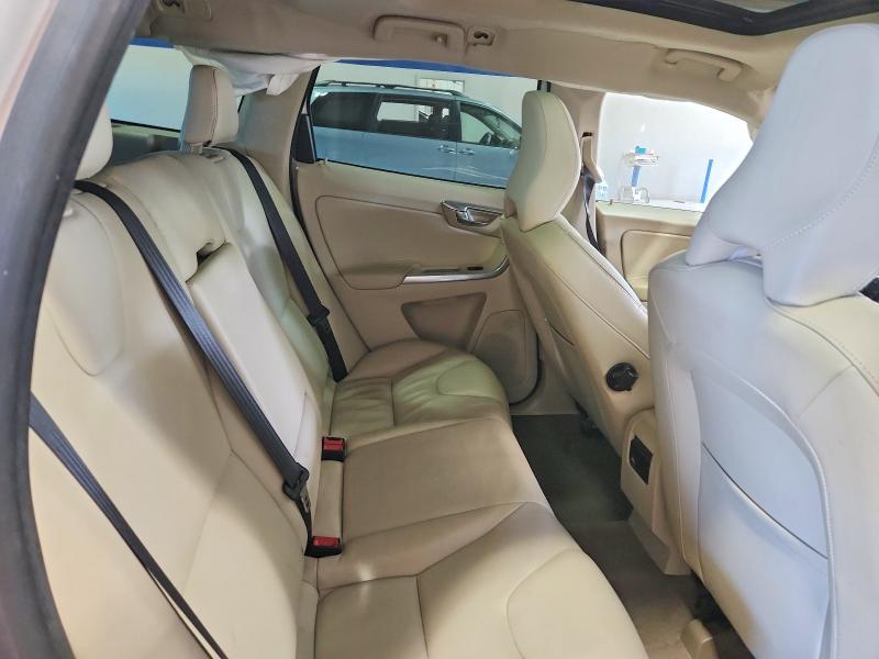 Zdjęcie 11 z aukcji – 2015 VOLVO XC60 z VIN YV440MDB3F2579094