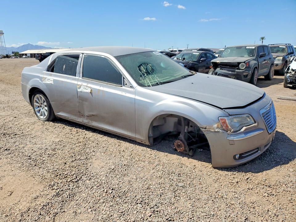 Photo 4 from auction – 2013 CHRYSLER 300C with VIN 2C3CCAEG8DH620231