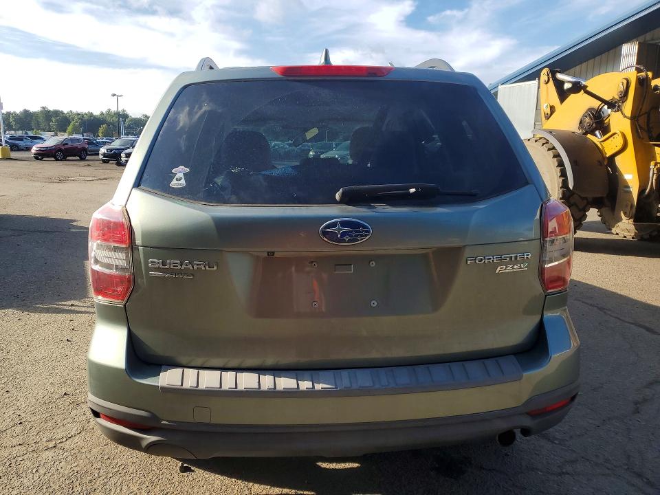 صورة رقم 6 من المزاد - 2016 SUBARU FORESTER مع VIN JF2SJADC0GH426025
