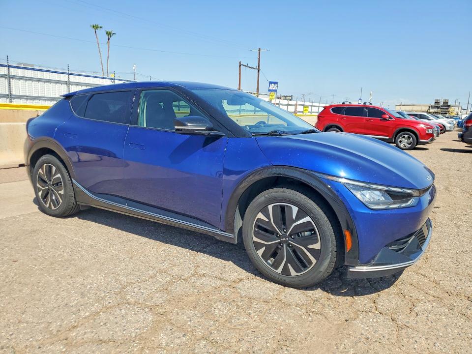 Photo 4 from auction – 2023 KIA EV6 with VIN KNDC34LA4P5602803