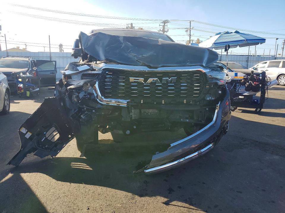 Фото 5 с аукциона – 2026 RAM 1500 с VIN 1C6SRFKP4TN326359