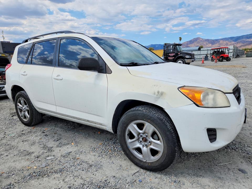 Снимка 4 от търг – 2011 TOYOTA RAV4 с VIN 2T3BF4DV3BW095821