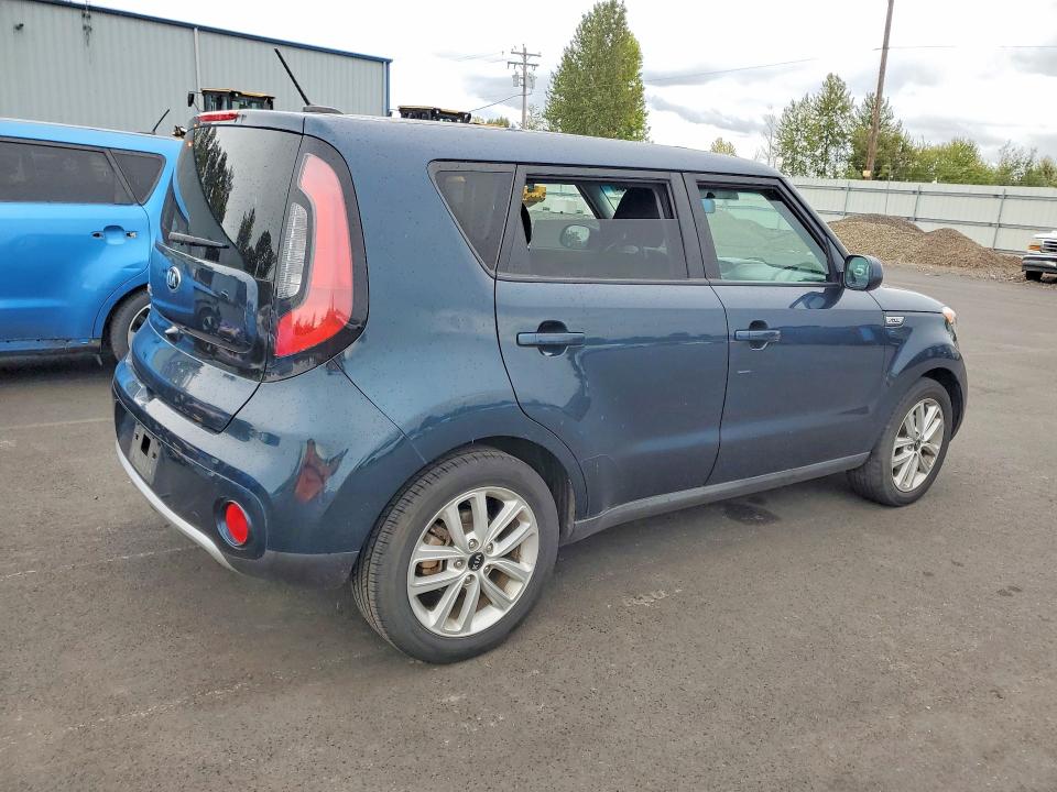 Photo 3 from auction – 2018 KIA SOUL with VIN KNDJP3A50J7527461