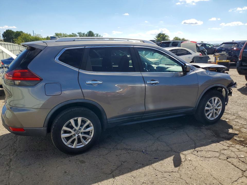 Photo 3 from auction – 2017 NISSAN ROGUE with VIN KNMAT2MV2HP614578