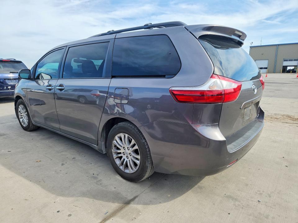 Photo 2 from auction – 2017 TOYOTA SIENNA with VIN 5TDYZ3DC9HS778675