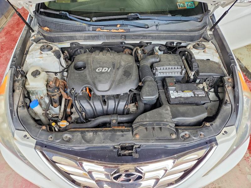 Photo 11 from auction – 2012 HYUNDAI SONATA with VIN 5NPEC4AC8CH412574