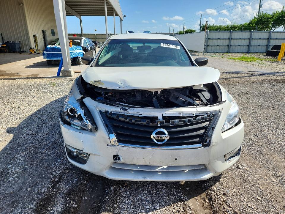 Снимка 5 от търг – 2015 NISSAN ALTIMA с VIN 1N4AL3AP1FC174200