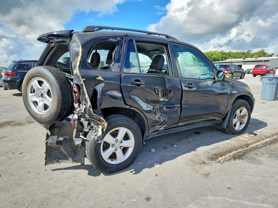 Photo 3 from auction – 2005 TOYOTA RAV4 with VIN JTEHD20V250041649
