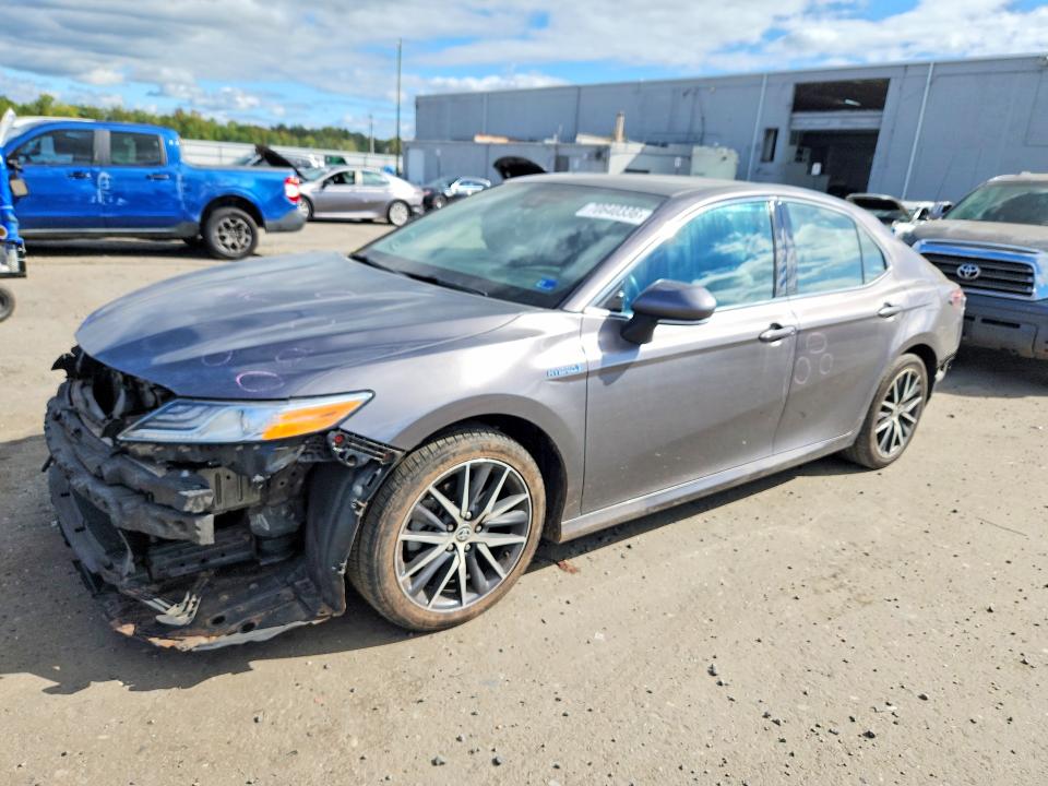 TOYOTA CAMRY 2021 مع رقم تعريف المركبة 4T1F31AK6MU024191 - صورة من المزاد