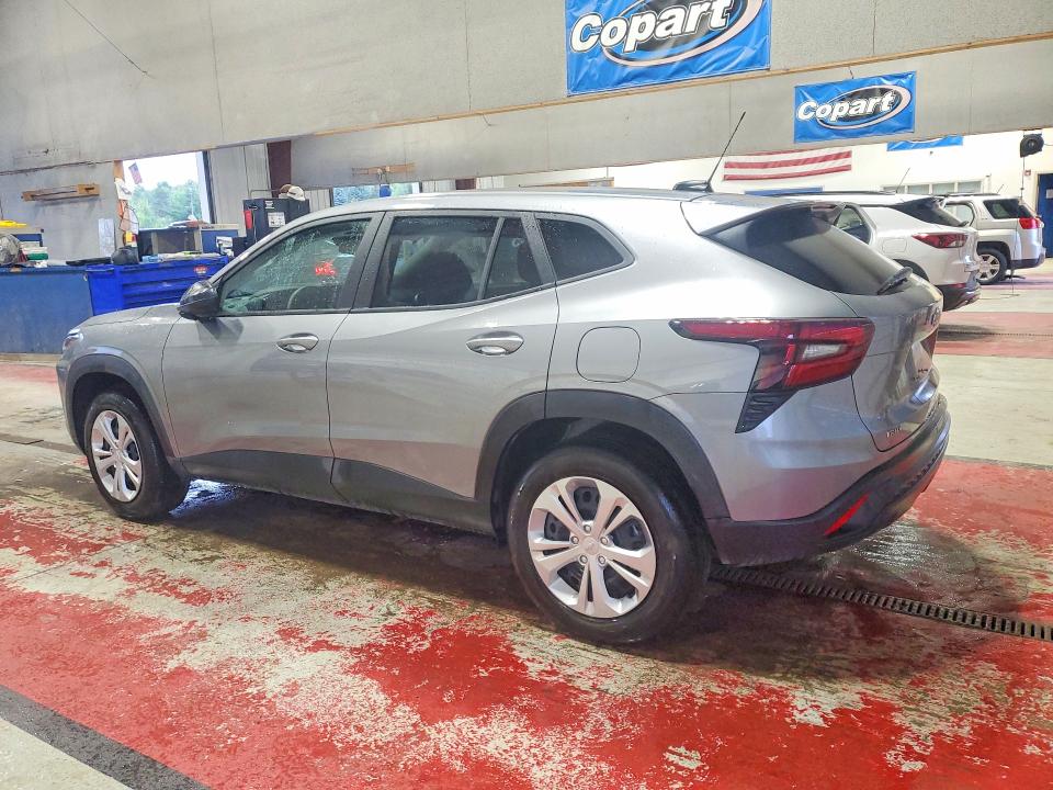 Foto 2 de la subasta – 2026 CHEVROLET TRAX con VIN KL77LFEP5TC002003