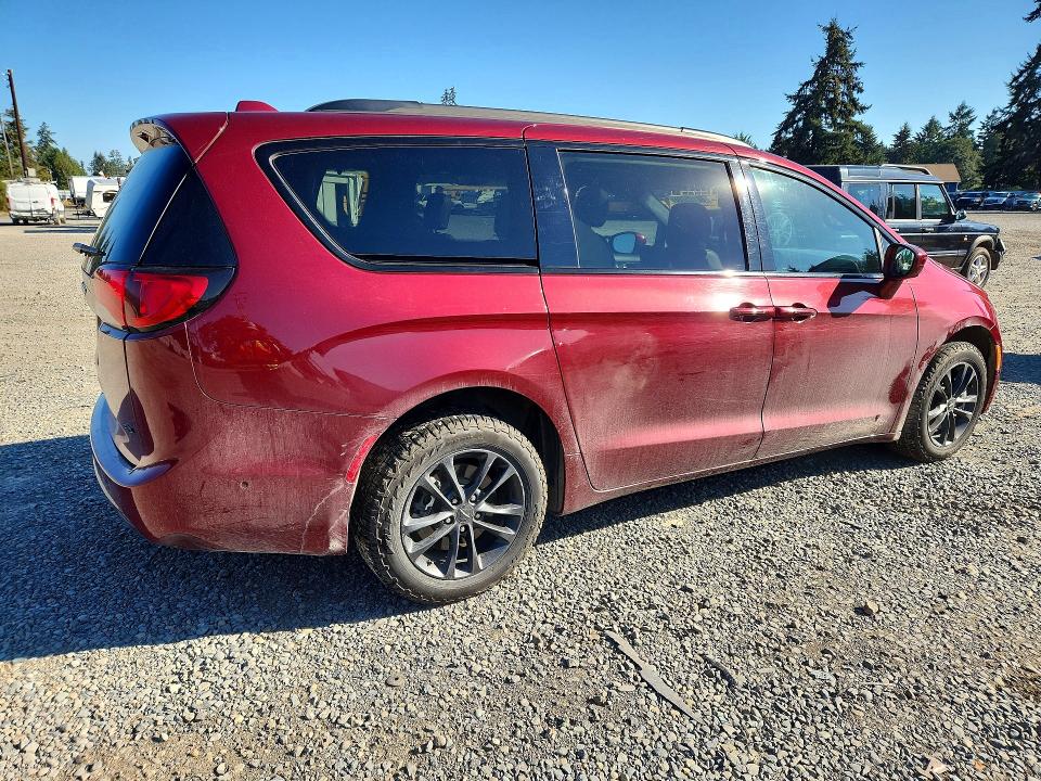 Photo 3 from auction – 2020 CHRYSLER PACIFICA with VIN 2C4RC3BG0LR270673