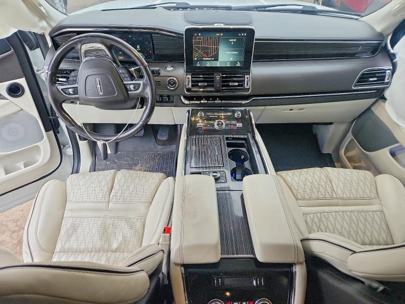 Photo 8 from auction – 2021 LINCOLN NAVIGATOR with VIN 5LMJJ2TT8MEL11888