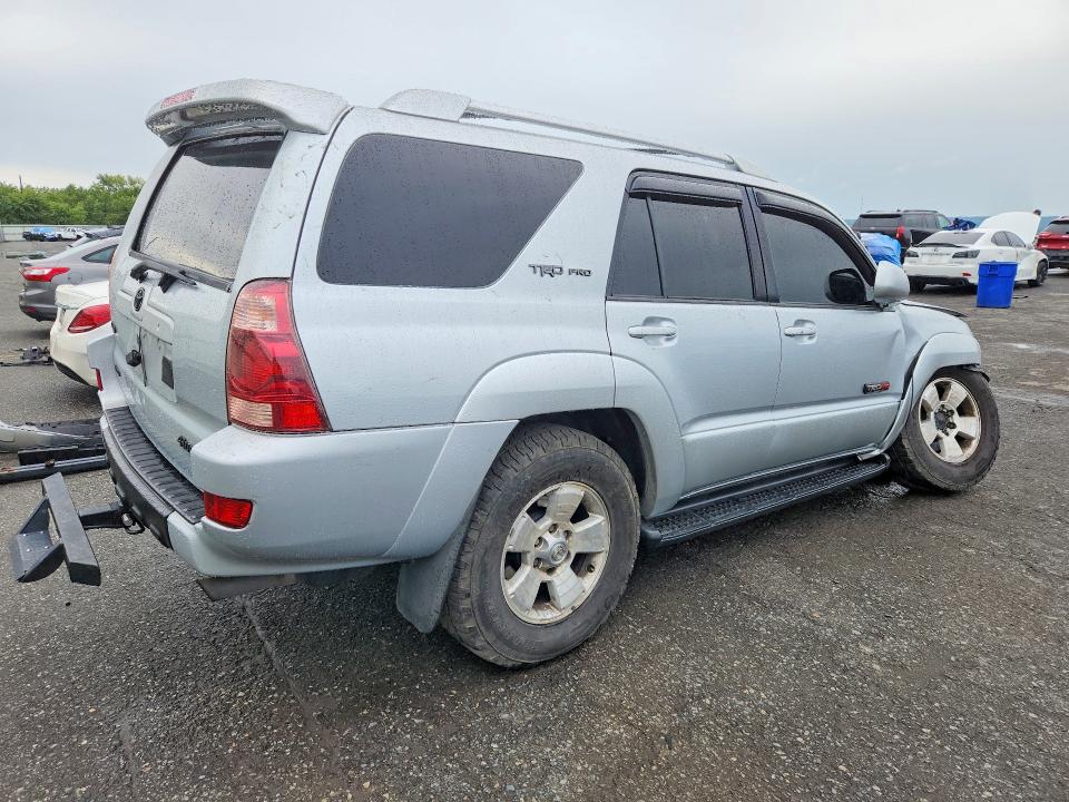 Снимка 3 от търг – 2004 TOYOTA 4RUNNER с VIN JTEBU14R240040013