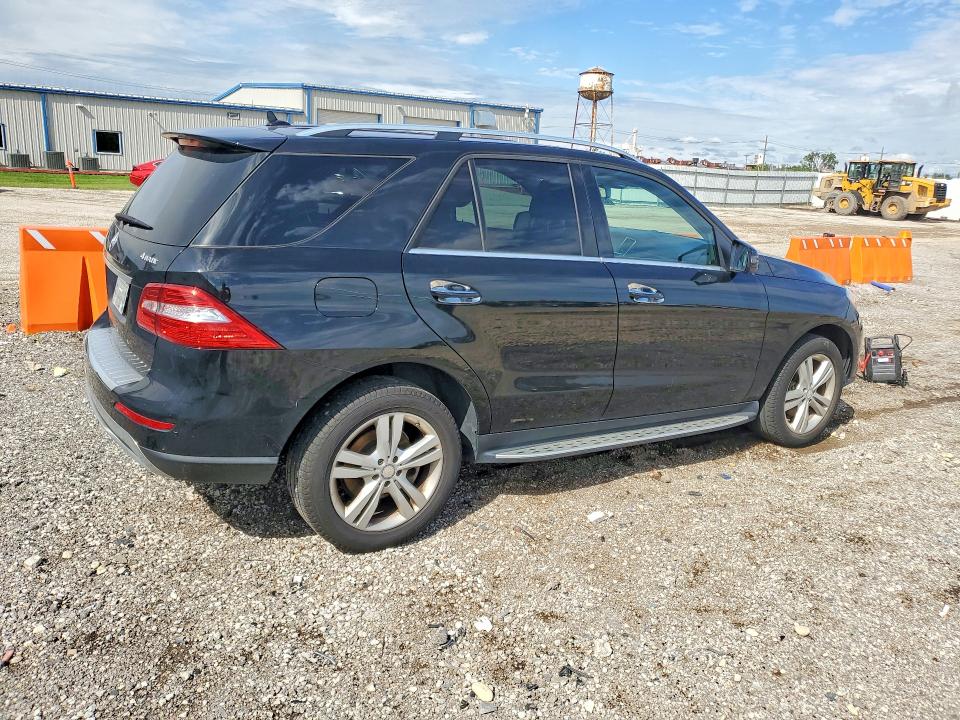 Photo 3 from auction – 2014 MERCEDES-BENZ ML with VIN 4JGDA5HB7EA417887