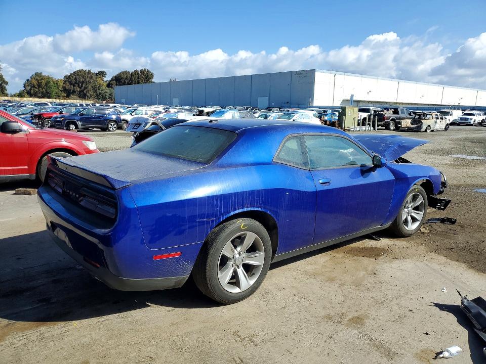 Photo 3 from auction – 2020 DODGE CHALLENGER with VIN 2C3CDZAG1LH243838